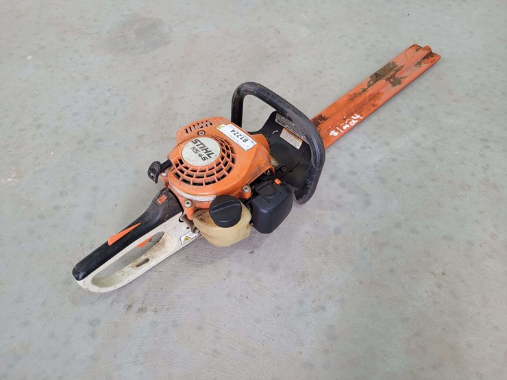stihl-hs45-hedge-trimmer-image-2