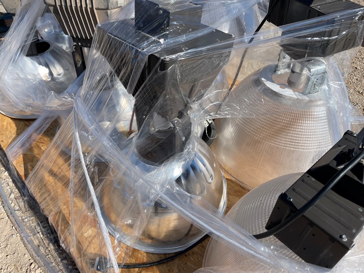 #3188-•-light-fixtures-image-9