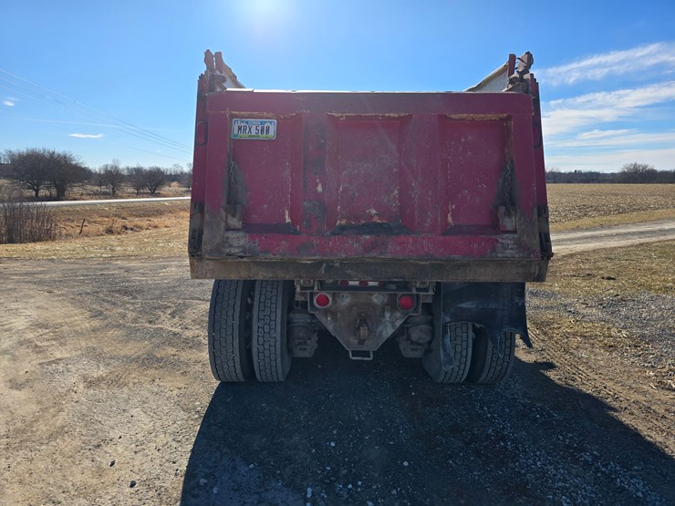 1998-mack-rd688s-image-11