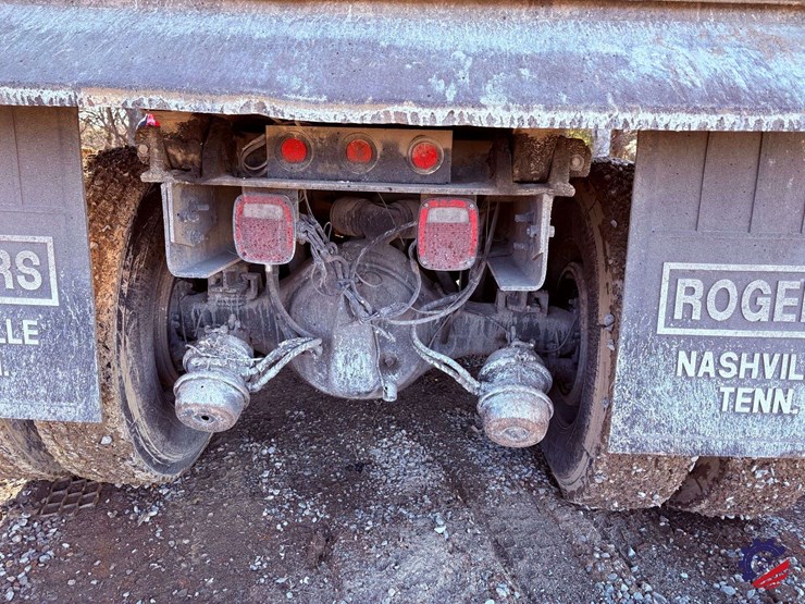 1999-peterbilt-357-image-36