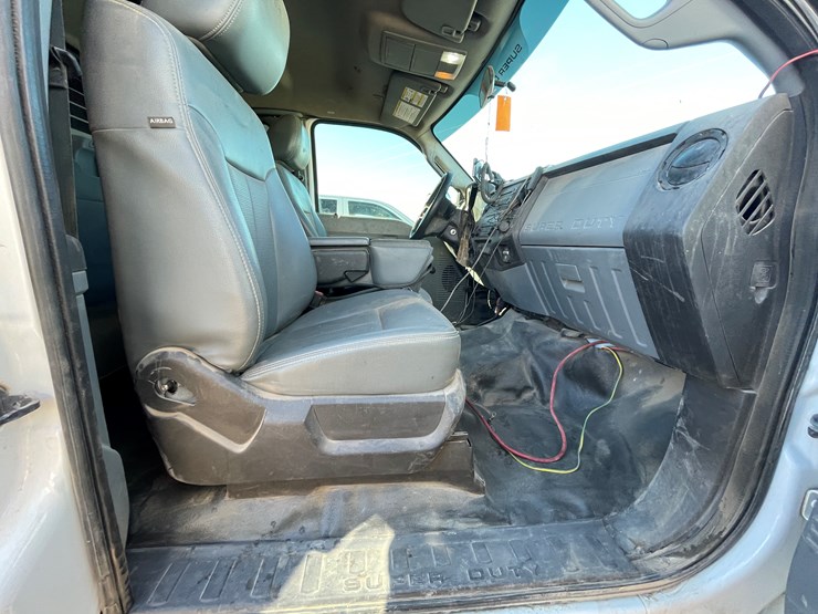 2013-ford-f450-image-113