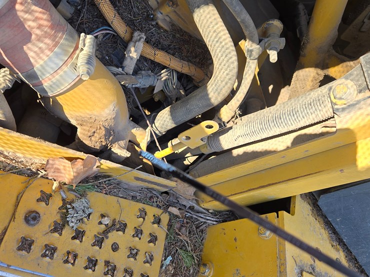 2002-caterpillar-d6r-image-33