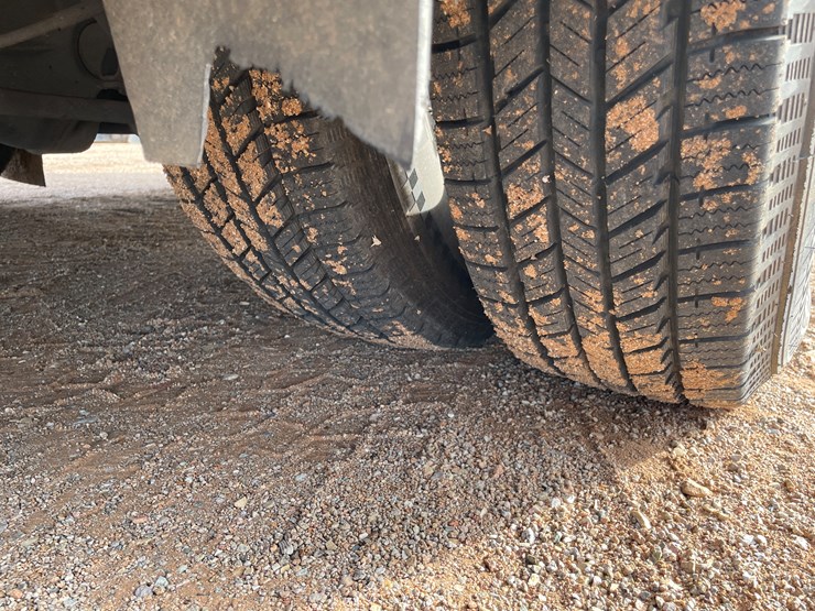 2009-ford-e350-image-44