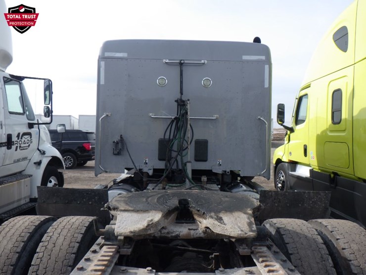 2019-kenworth-t880-image-12