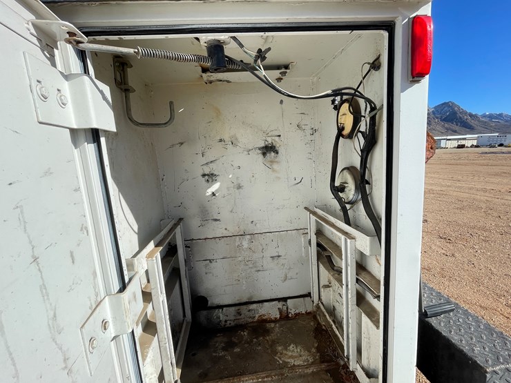 2013-ford-f450-image-35