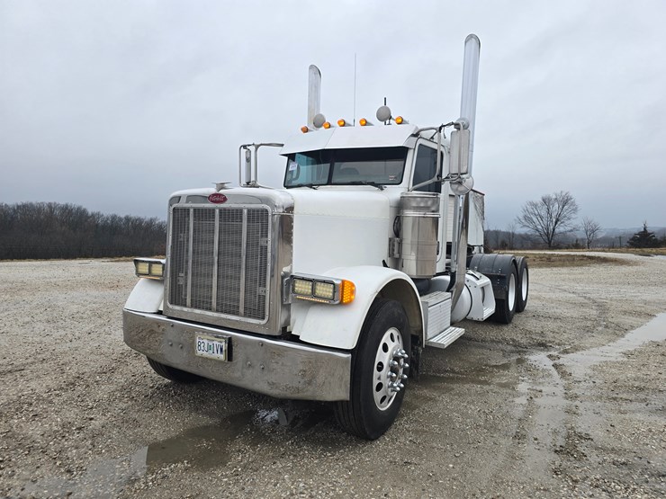 2007-peterbilt-379-image-1