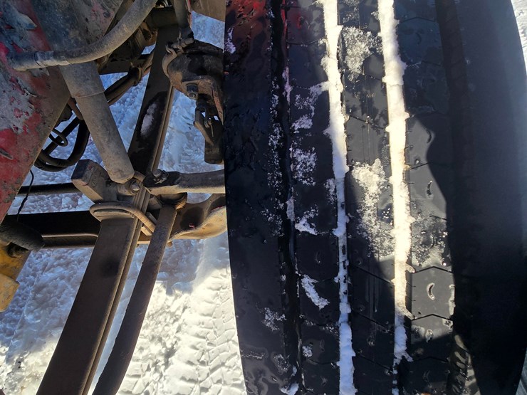 1996-peterbilt-385-image-41