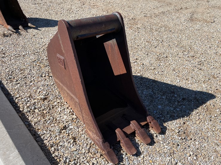 #3278-•-backhoe-buckets-image-36