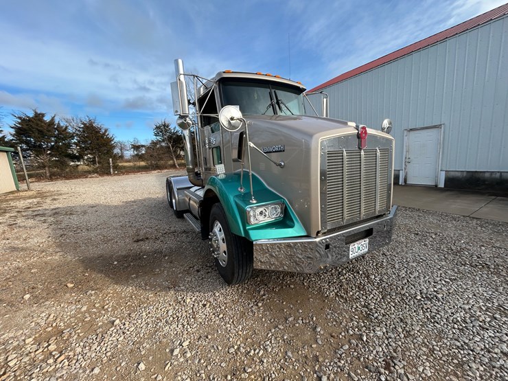 2001-kenworth-t800-image-39