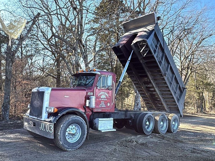 1999-peterbilt-357-image-78