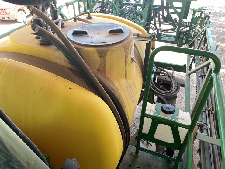 2019-john-deere-r4023-image-33