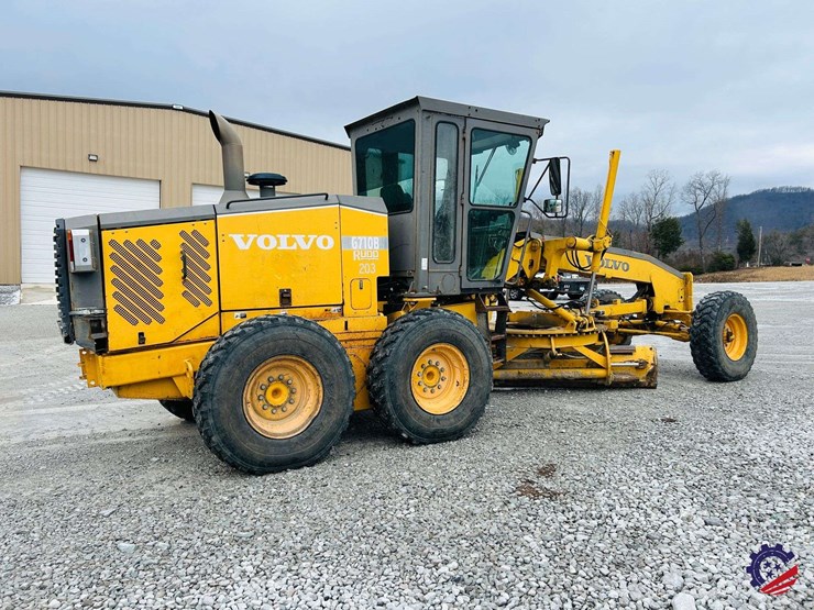 2003-volvo-g710b-image-5