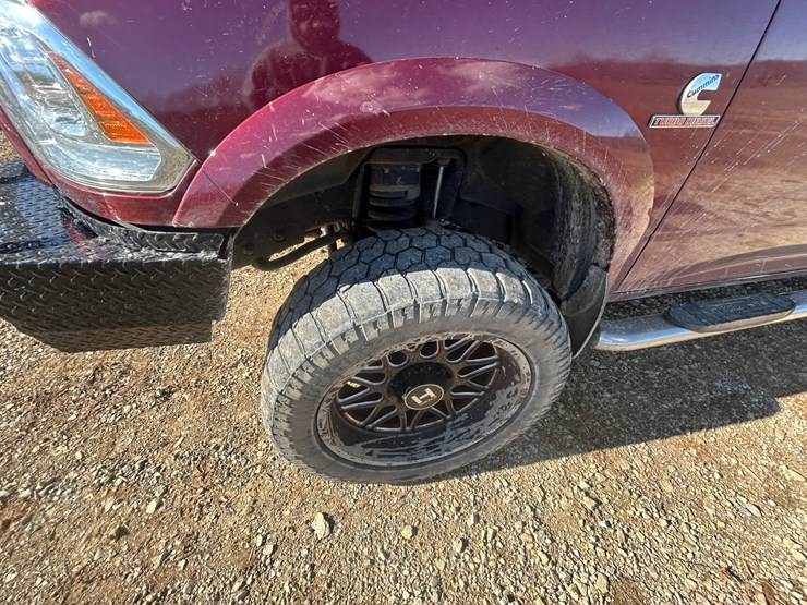 2018-dodge-3500-image-38