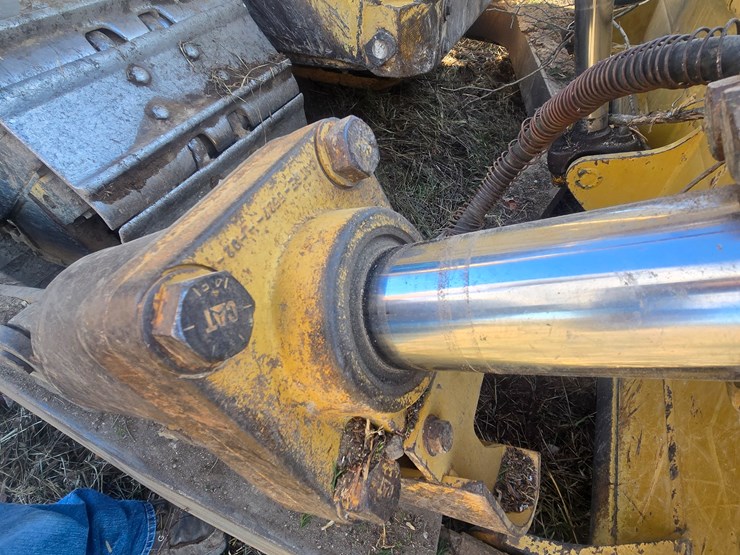 2002-caterpillar-d6r-image-82