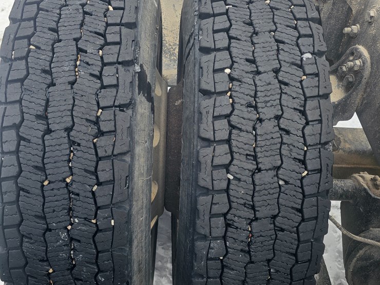 2007-freightliner-columbia-120-image-80