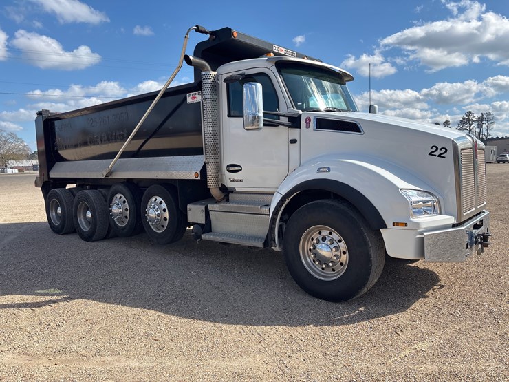 2024-kenworth-t880-image-2