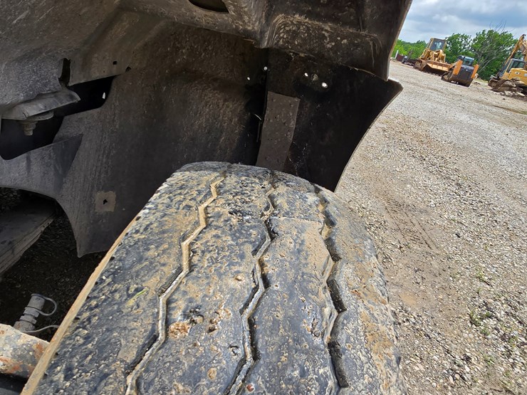 1994-mack-ch613-image-42