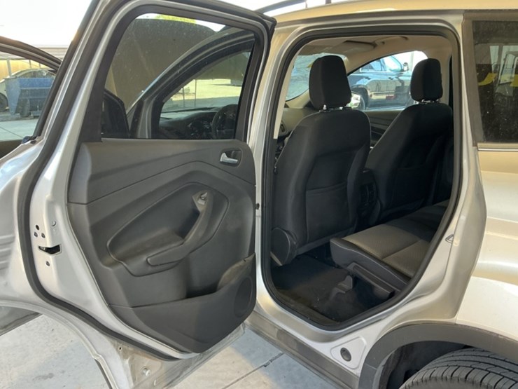 2018-ford-escape-se-image-23