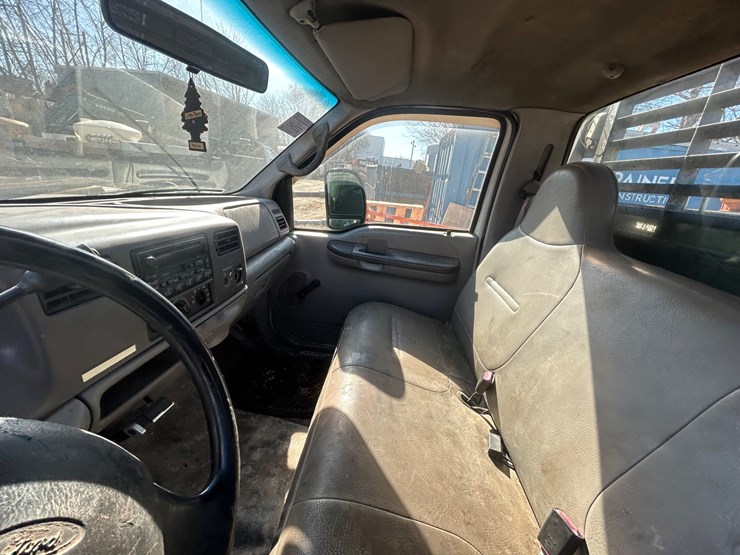 2000-ford-f450-image-43