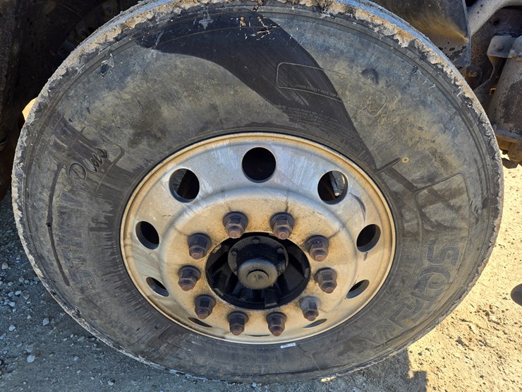 2002-freightliner-columbia-120-image-94