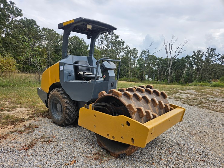 2020-dynapac-ca1300d-image-17