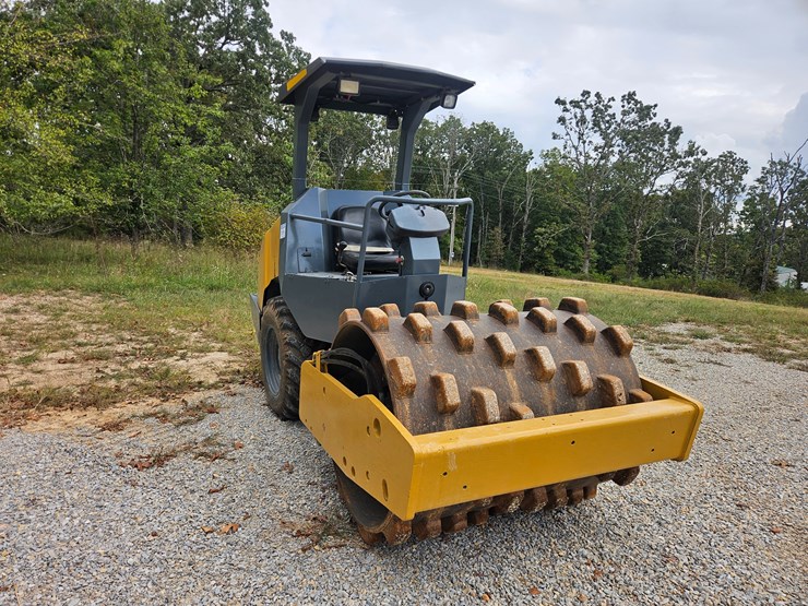 2020-dynapac-ca1300d-image-18