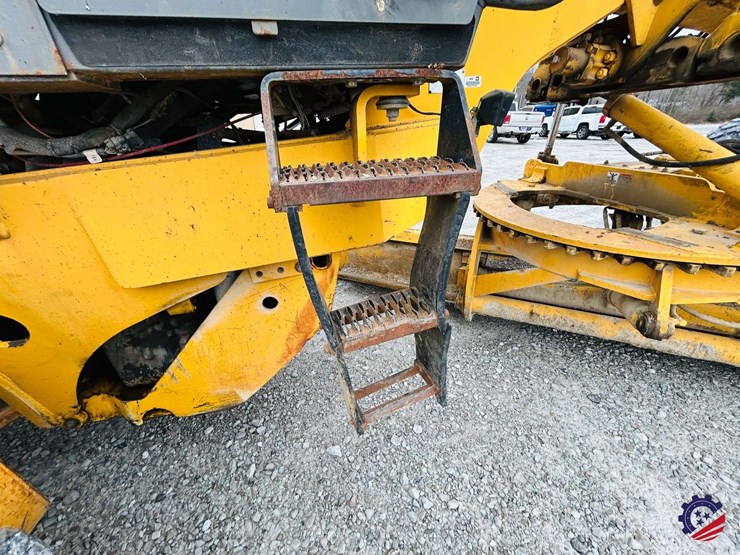 2003-volvo-g710b-image-146