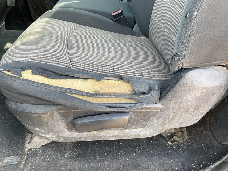 2012-dodge-2500-image-16