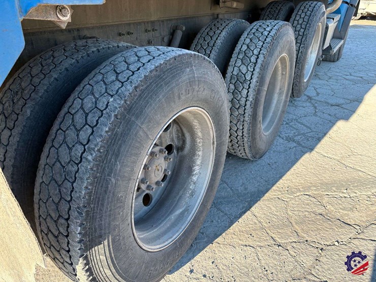 2020-kenworth-t880-image-22