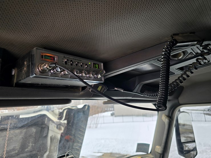 2012-caterpillar-660-image-110