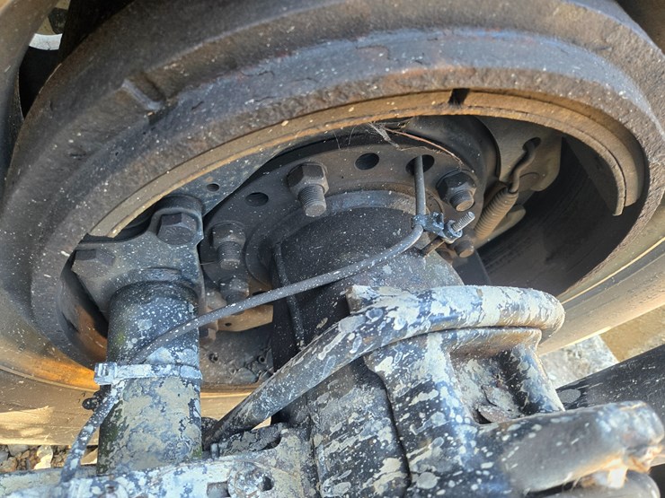 2014-freightliner-cascadia-125-image-90