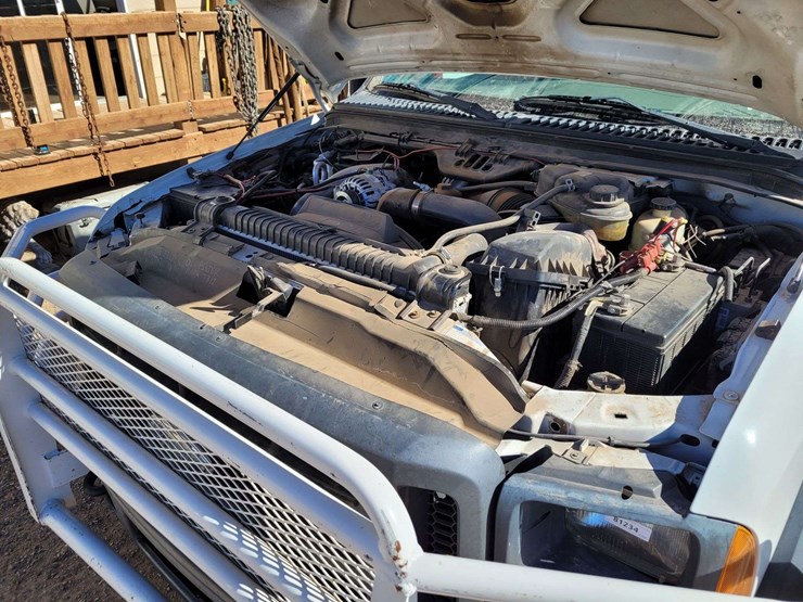 2005-ford-f550-image-34