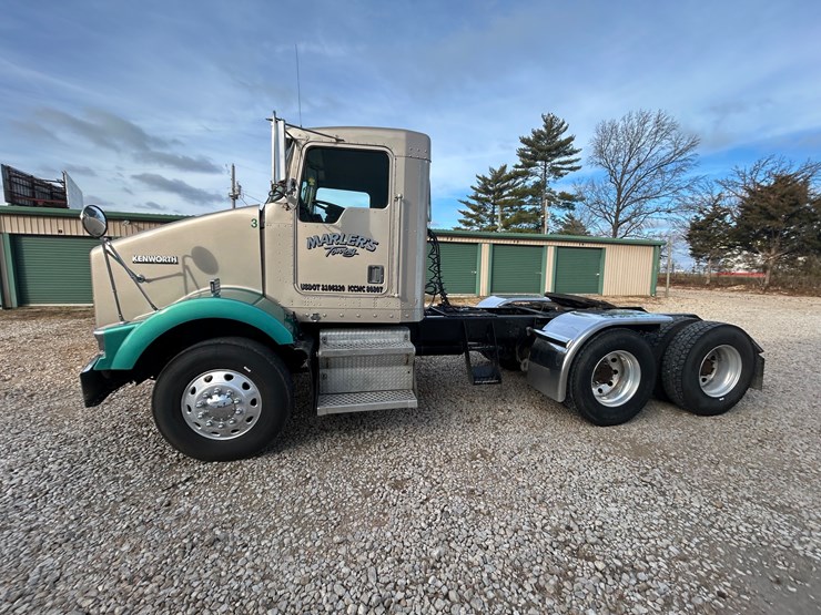 2001-kenworth-t800-image-9