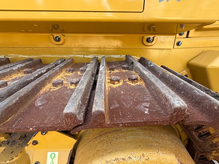 2023-caterpillar-953-image-31