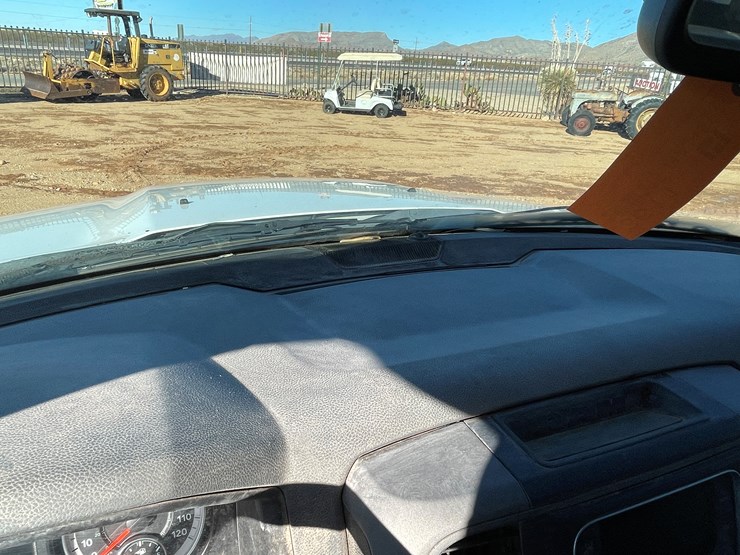 2016-dodge-1500-image-34