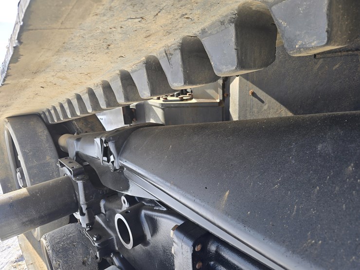 2003-challenger-mt855-image-38