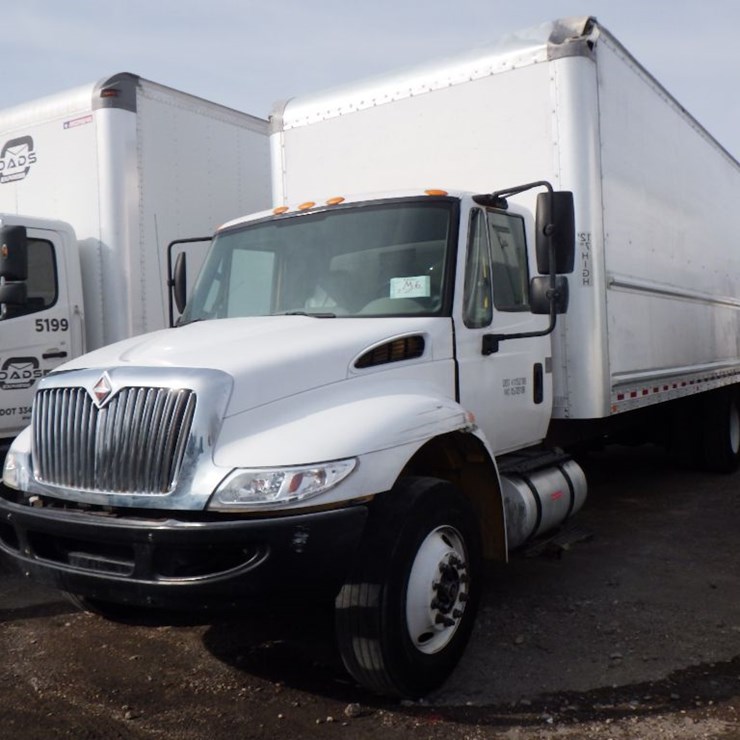 2018 INTERNATIONAL DURASTAR 4300