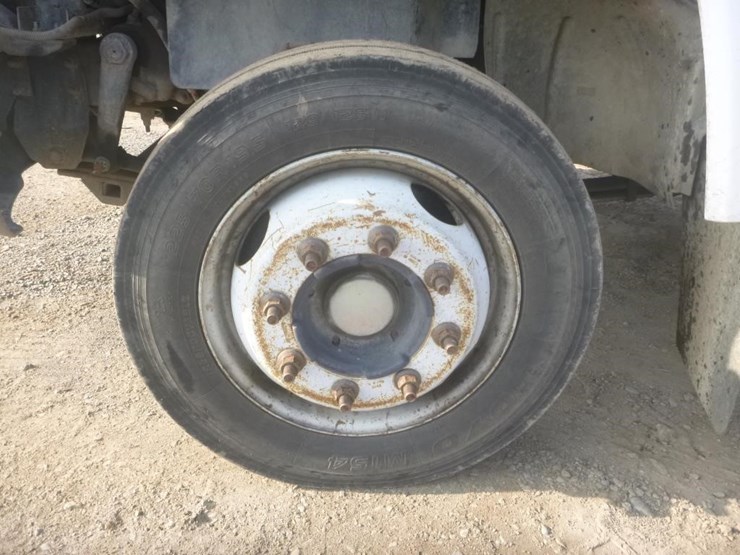 2005-chevrolet-4500-flatbed-truck-image-17