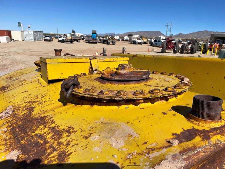 #3293-•-fuel-tank-image-7