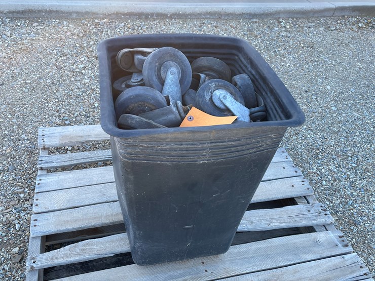 #3125-•-casters-image-1