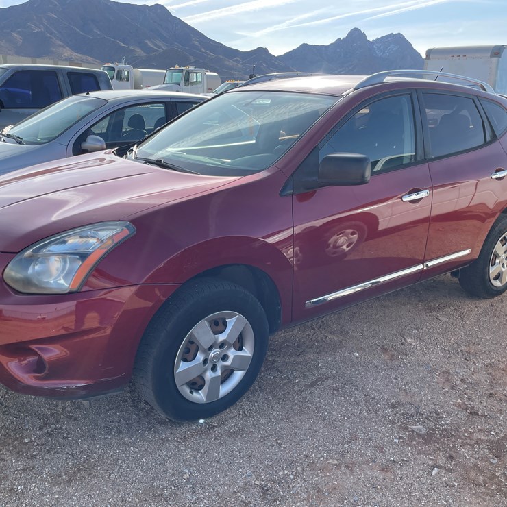 2015 NISSAN ROGUE