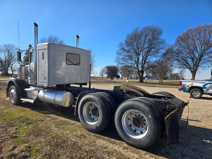 1986-kenworth-w900b-image-12