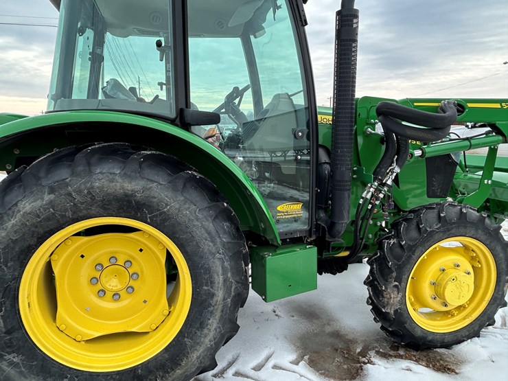 2019-john-deere-5075e-image-14