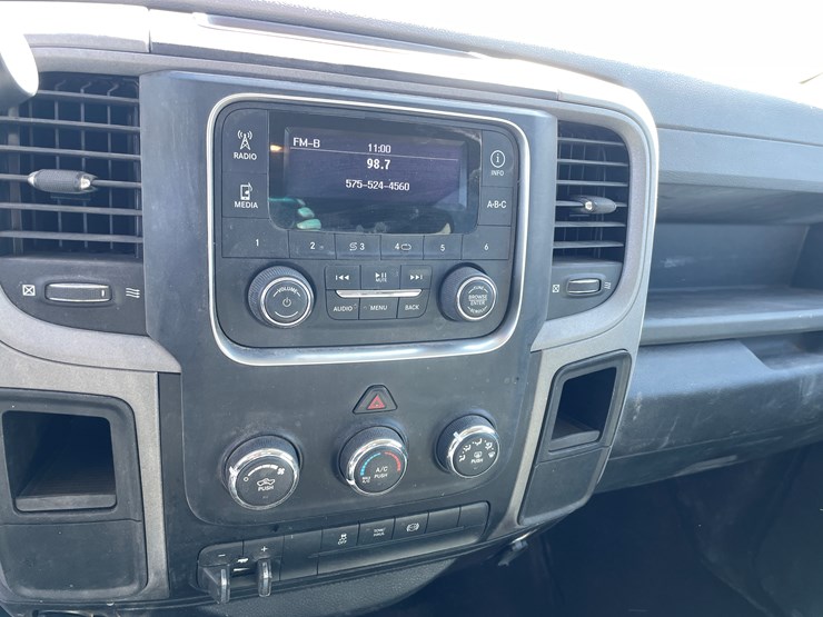 2016-dodge-2500-image-13