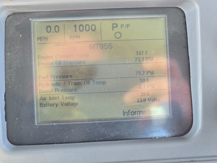 2003-challenger-mt855-image-119