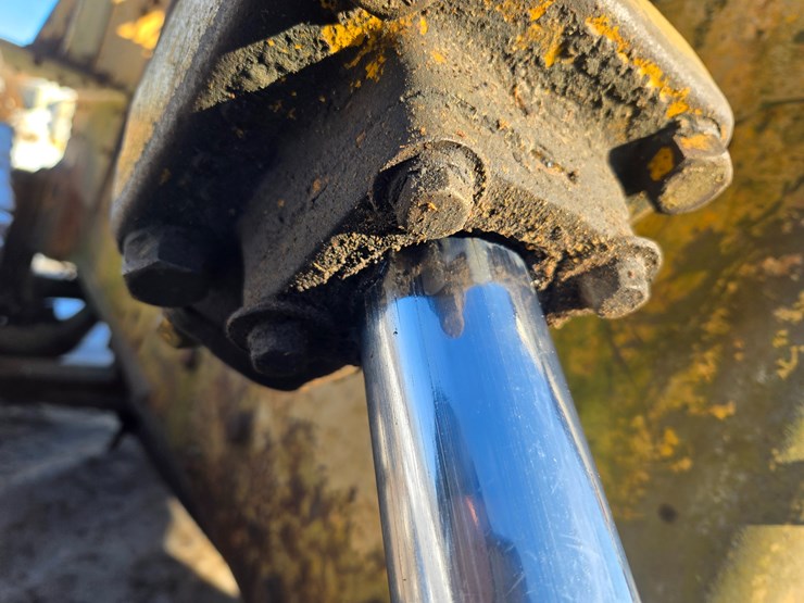 caterpillar-d6b-image-73