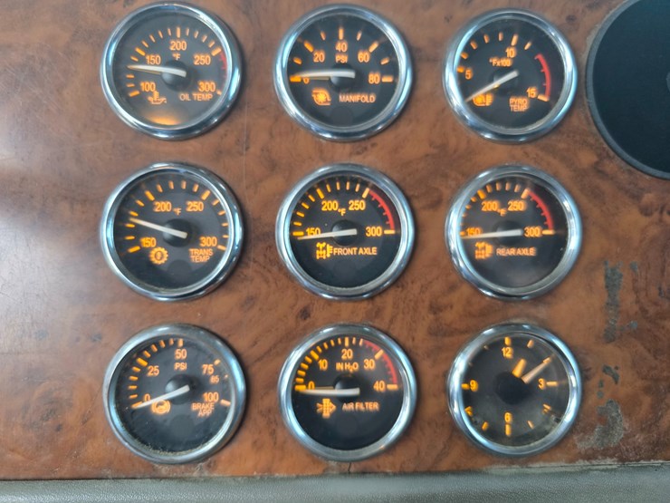 2007-peterbilt-379-image-70