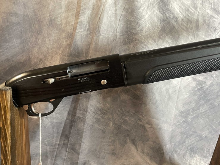 #2611-•-hatfield-tactical-12-ga.-semi-auto-shotgun,-sn:-12a22-003897-image-9