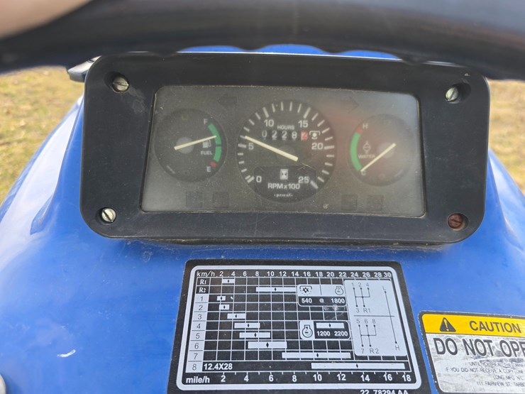 2006-farmtrac-535-image-43