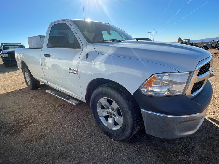 2016-dodge-1500-image-57